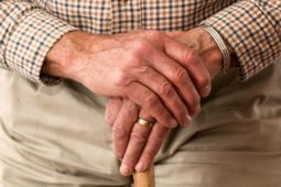 dolor dedos mano fibromialgia